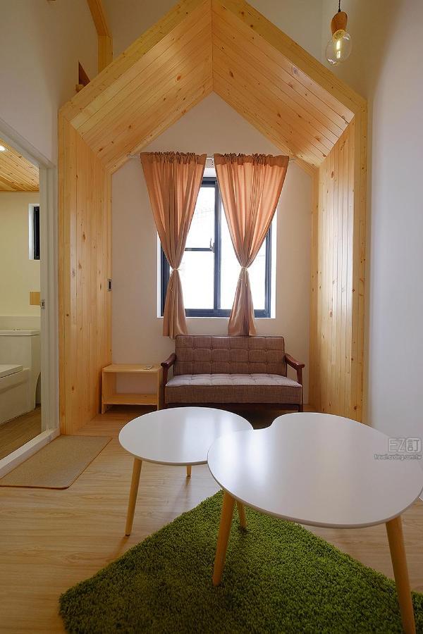 Loft Wo Design Inn Tainan Extérieur photo
