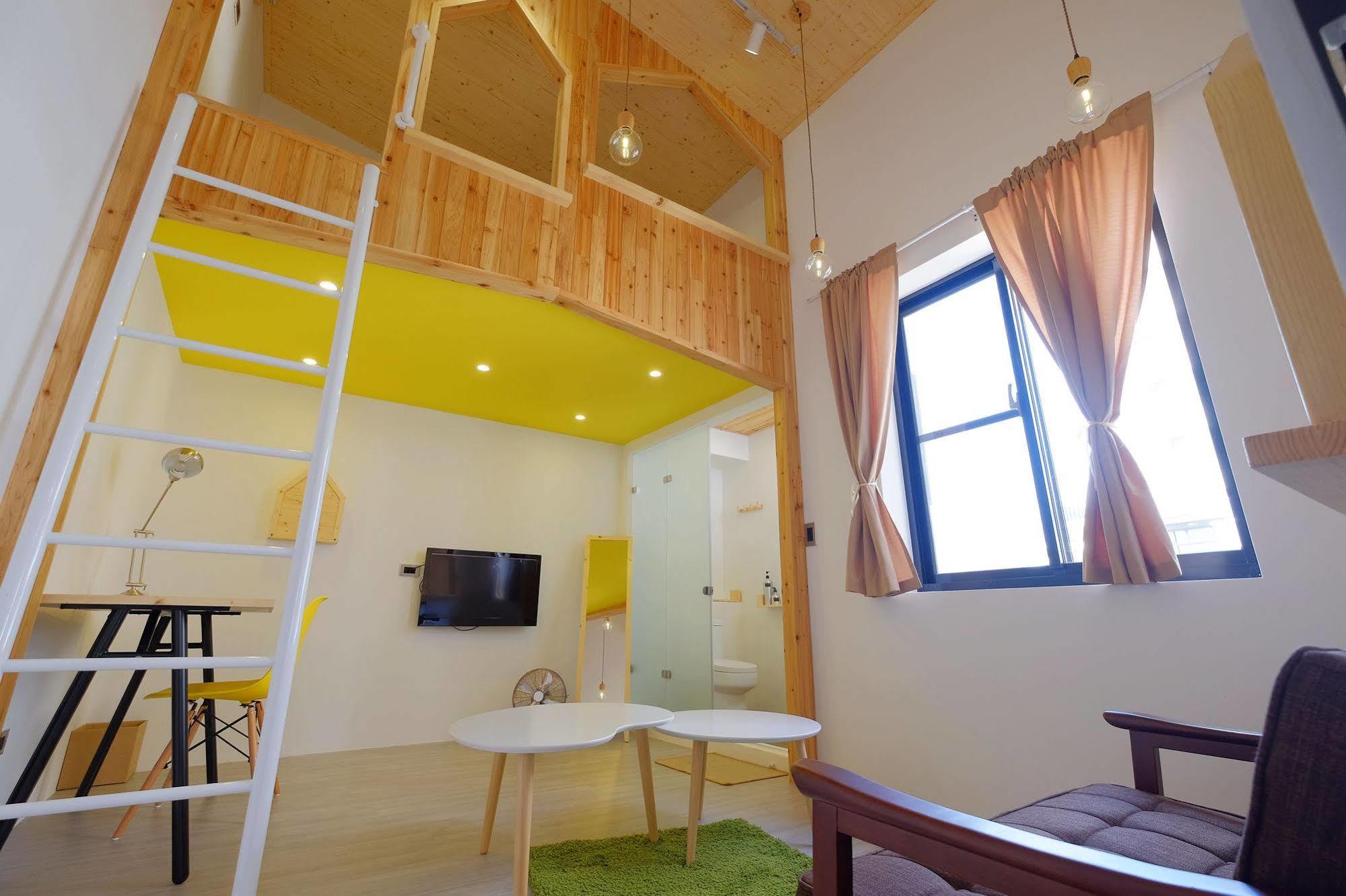 Loft Wo Design Inn Tainan Extérieur photo
